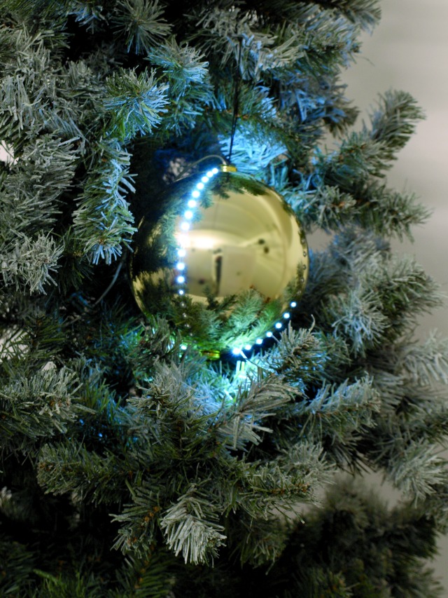 Sněhové LED koule, 15 cm, zlatá, 1 Ks